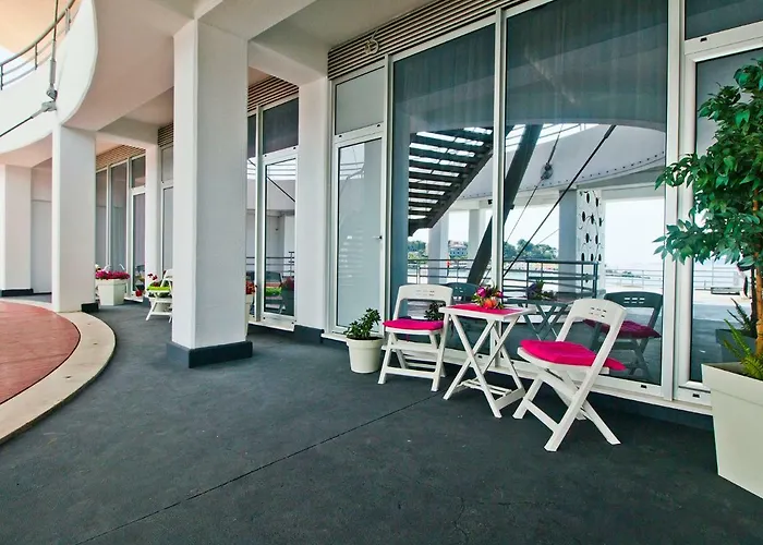 Idro Studio Apartments Directly At The Beach